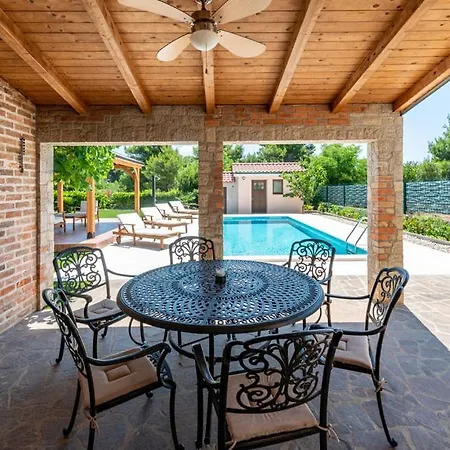 Maestral - Adriatic Luxury Villas